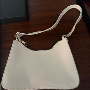 Elegant White Shoulder Bag